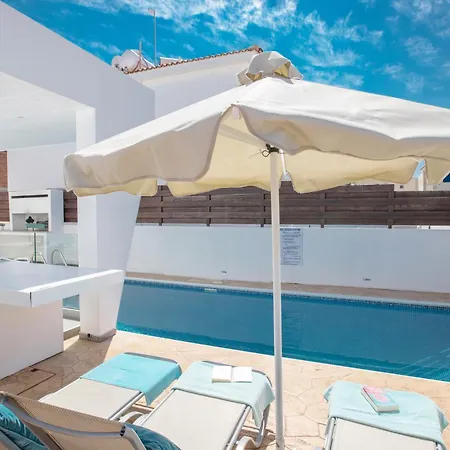 Villa Marimar *