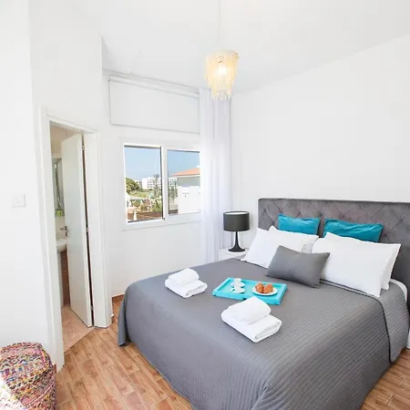 Marimar Villa *