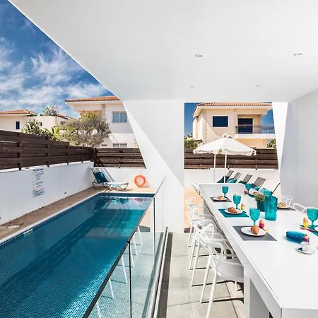 Villa Marimar *